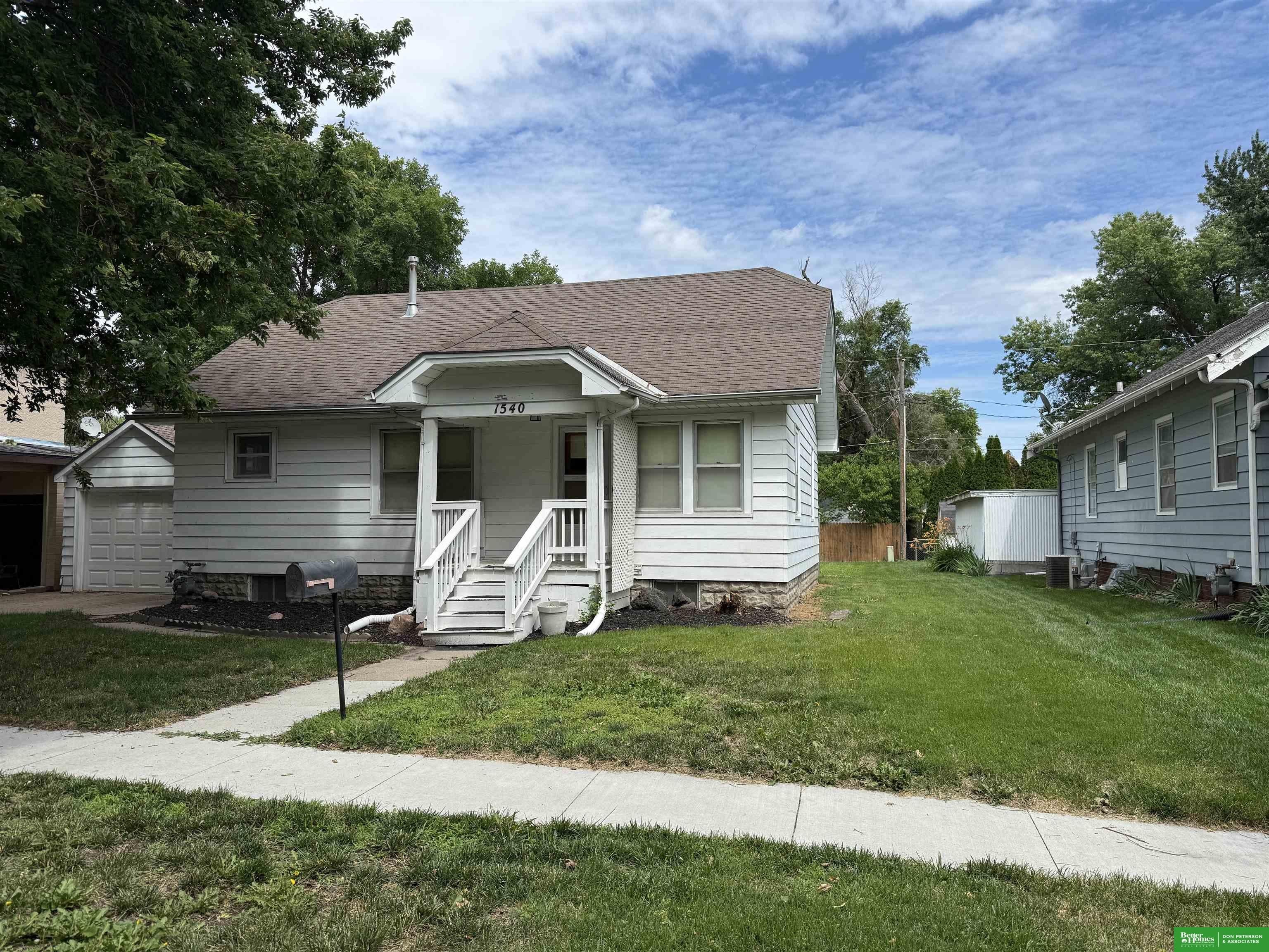 Single Family 2BR 1BA - 1540 N Maxwell Avenue, Fremont, NE