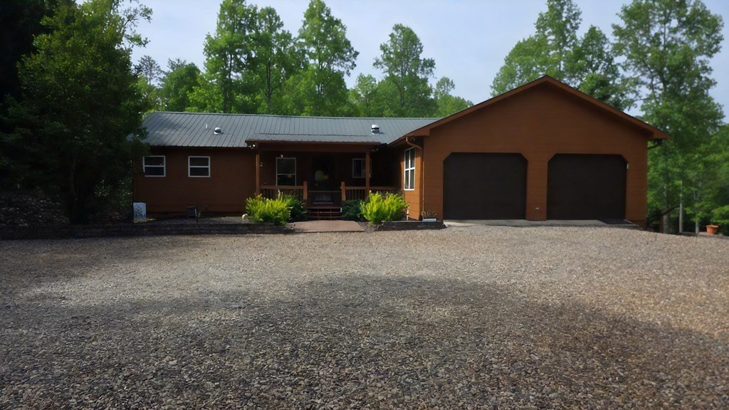 Single Family 3BR 2BA - 143 Morning Star Lane, Blairsville, GA