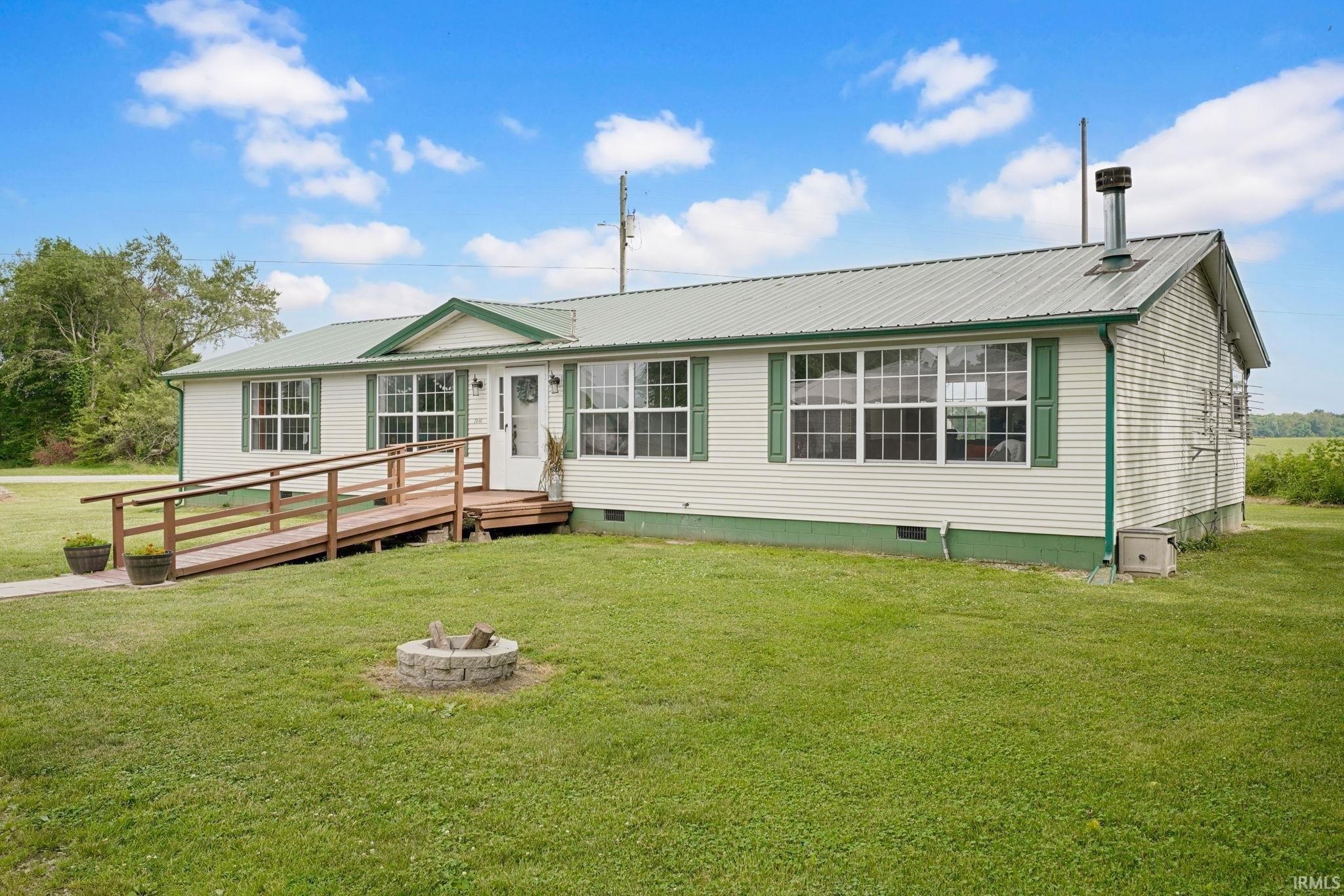 Manufactured Housing 3BR 2BA - 2846 S Us Highway 31, Crothersville, IN