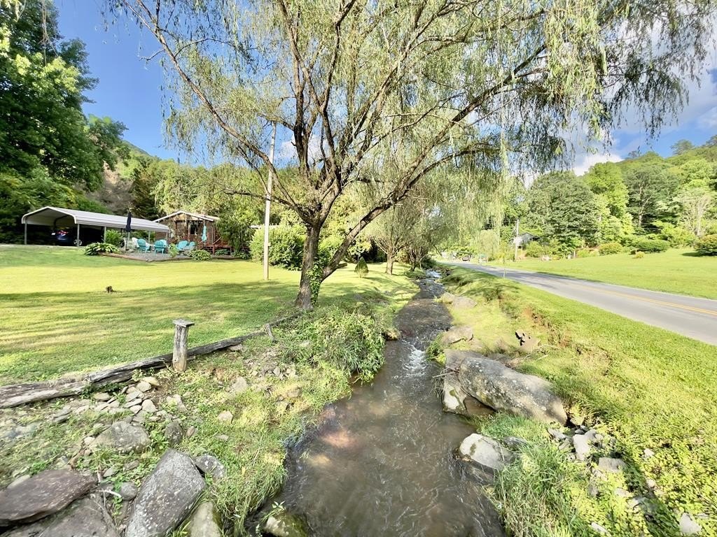 Manufactured Housing 3BR 2BA - 6895 Yellow Creek Road, ROBBINSVILLE, NC