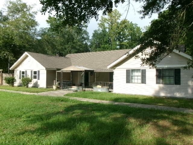Single Family 4BR 2BA - 2302 Jackson Landing Rd., Picayune, MS