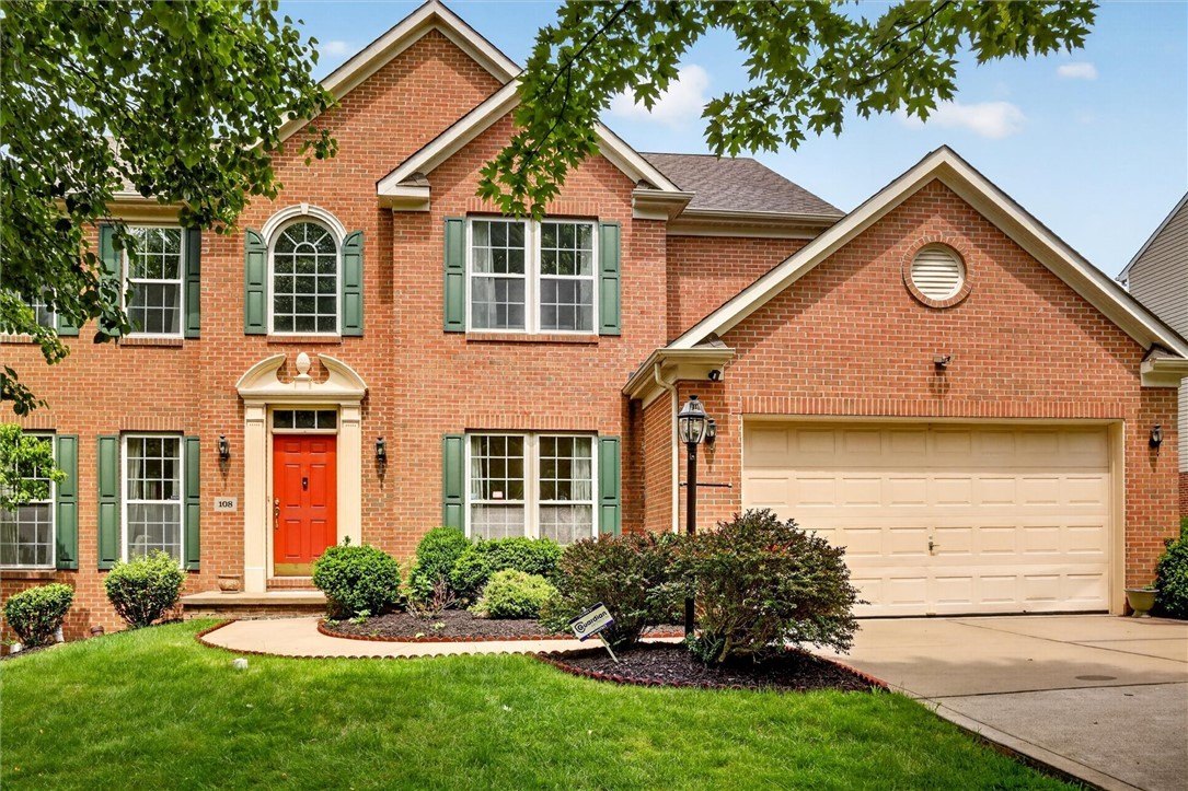 Single Family 5BR - 108 Great Rock Dr, Bethel Park, PA