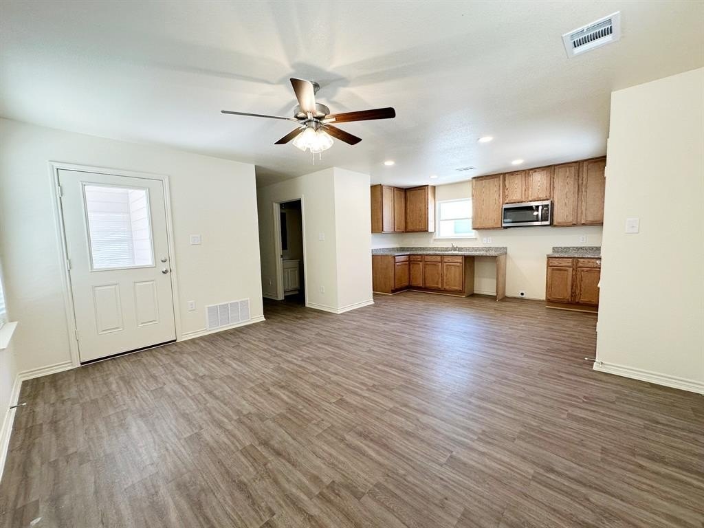320 SW 14th  