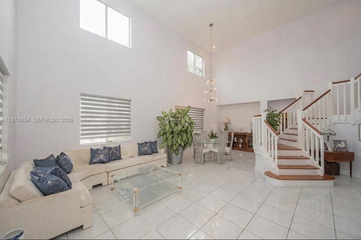 Single Family 6BR 4BA - 20470 NW 12th Ct, Miami Gardens, FL