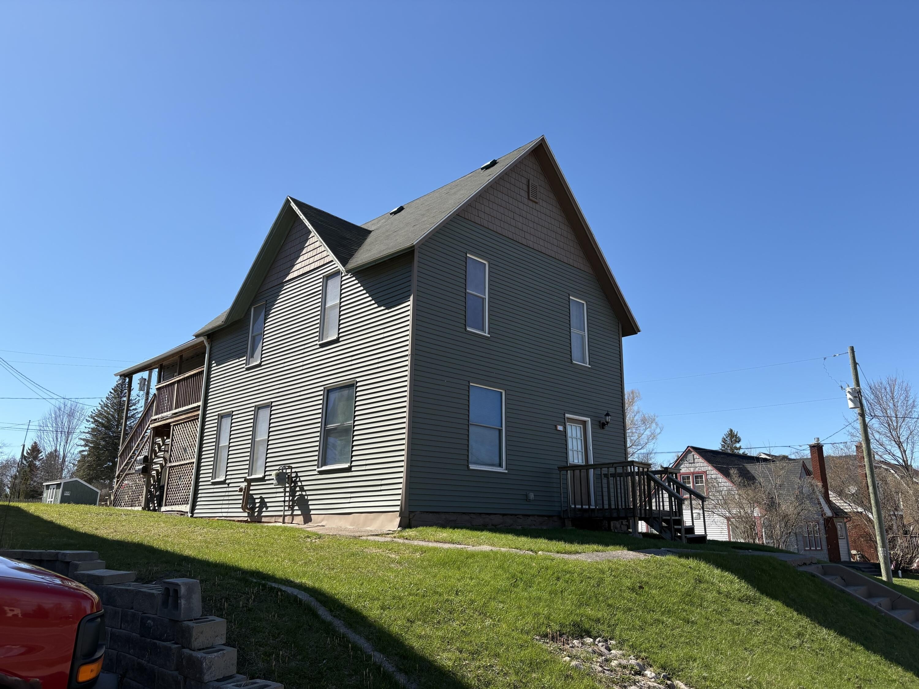 Duplex - 1400 Ashmun ST, Sault Ste Marie, MI