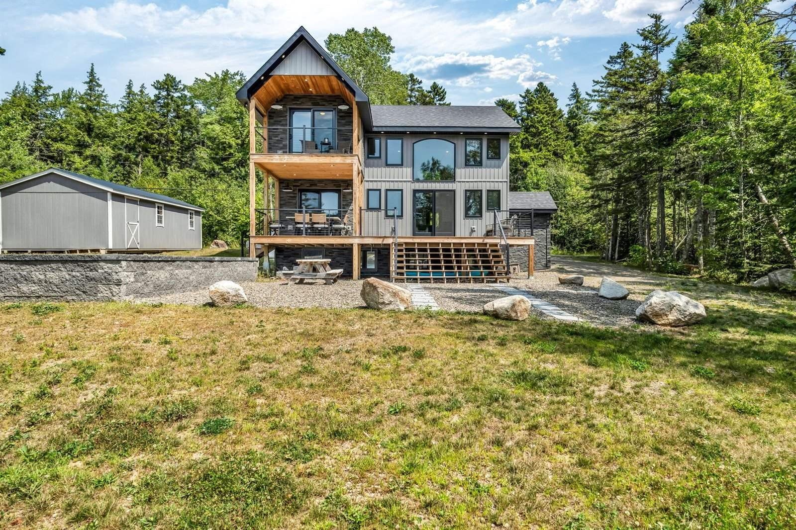 Single Family 3BR 2BA - 39 Pratt Lane, Danforth, ME