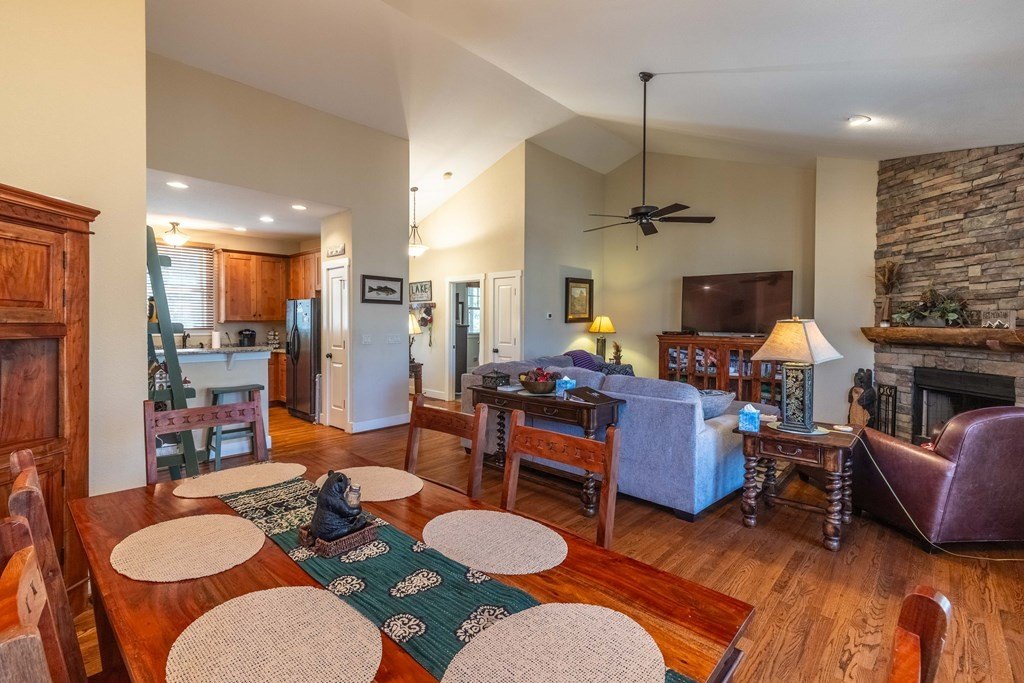Single Family 3BR 2BA - 31 Whispering Falls, Tuckasegee, NC