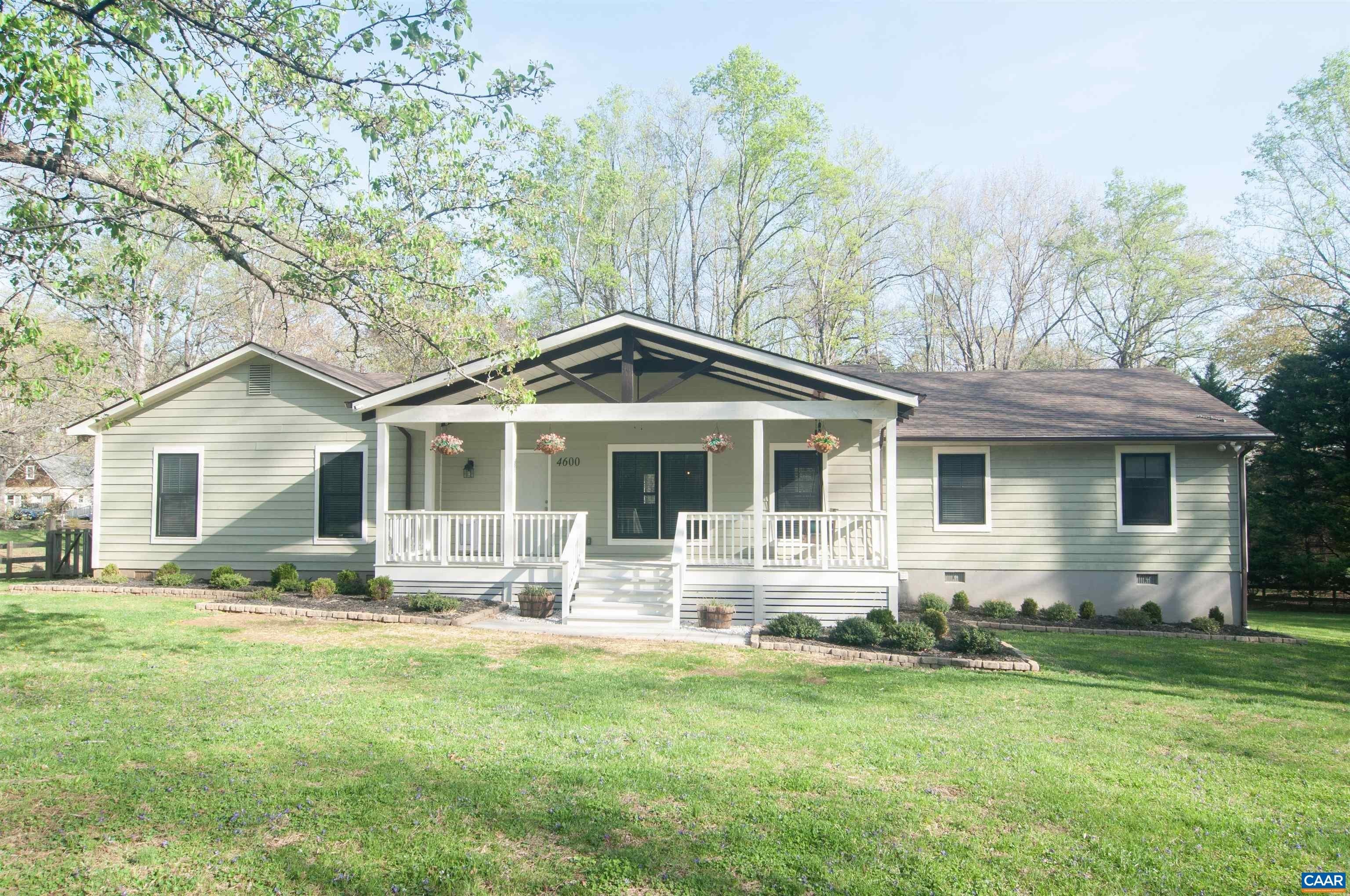 Single Family 4BR 4BA - 4600 ADVANCE MILLS RD, EARLYSVILLE, VA