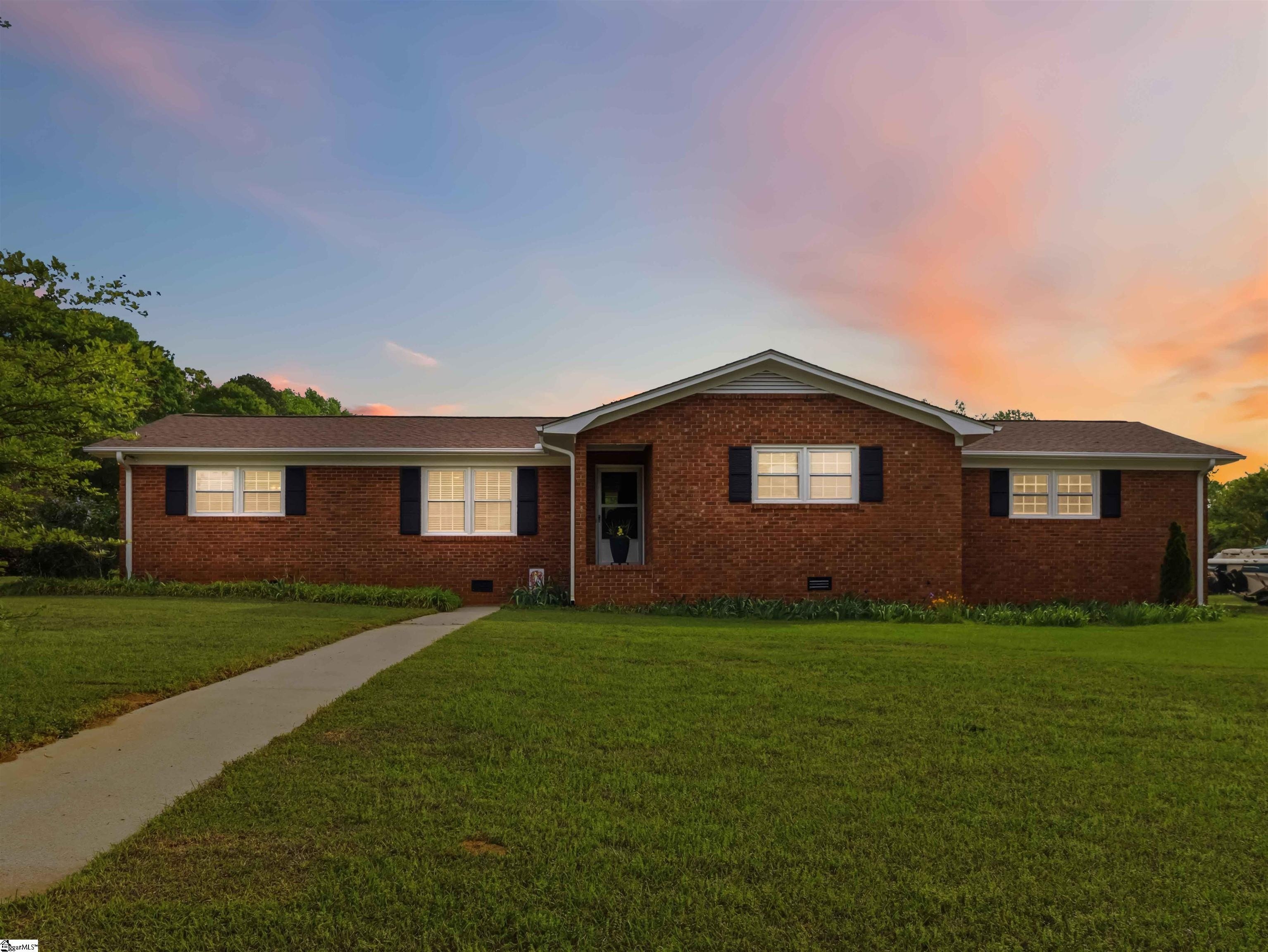 Single Family 3BR 2BA - 111 Merri Lane, Easley, SC