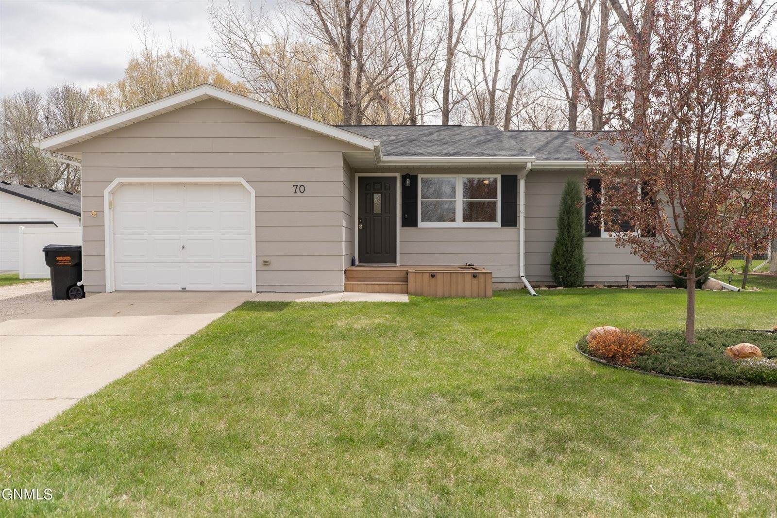 Single Family 4BR 2BA - 70 Stanley Drive, Bismarck, ND