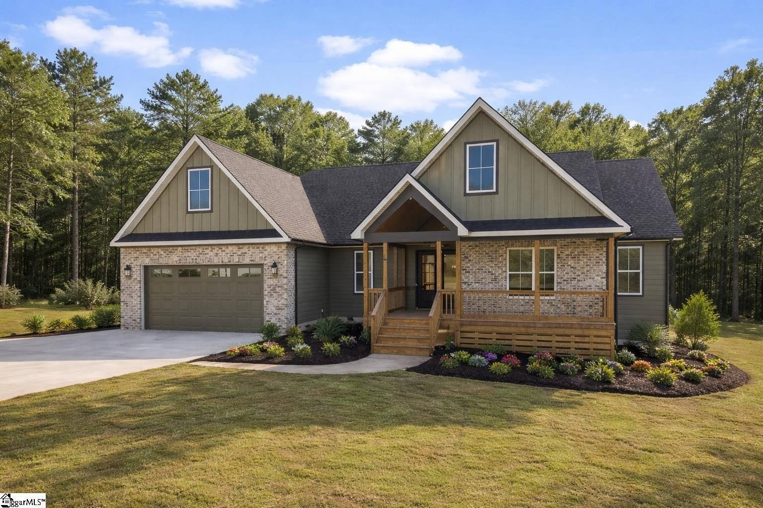 Single Family 4BR 4BA - 00 Valley Road, Travelers Rest, SC