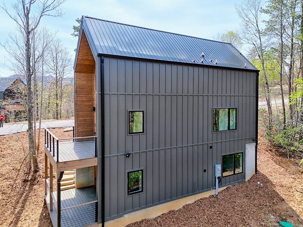 Single Family 2BR 3BA - 65 This Way, Blairsville, GA