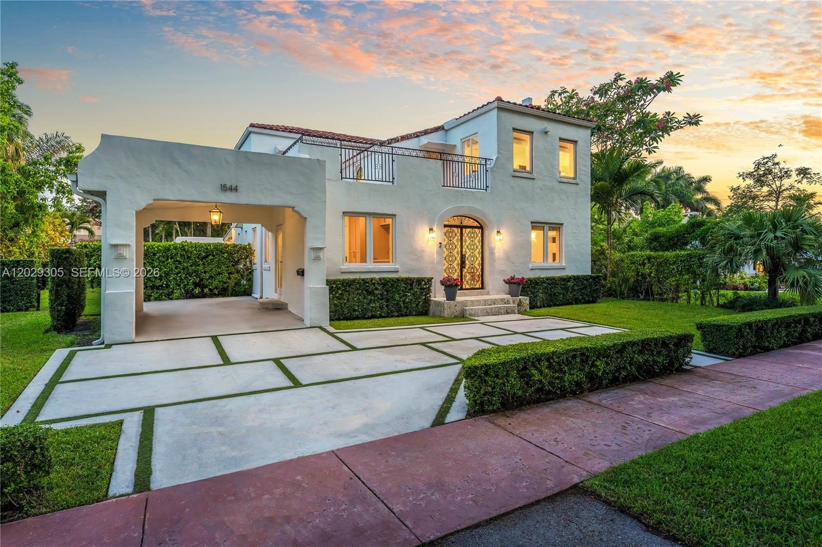 Single Family 4BR 4BA - 1544 Plasentia Ave, Coral Gables, FL