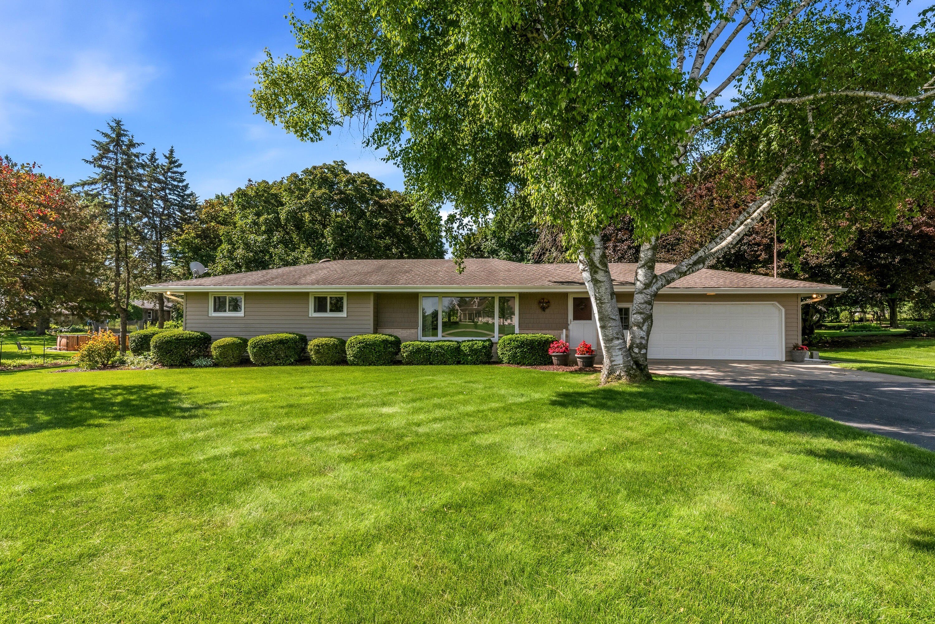 Other 3BR 2BA - 7631 W 5 Mile Rd, Franksville, WI