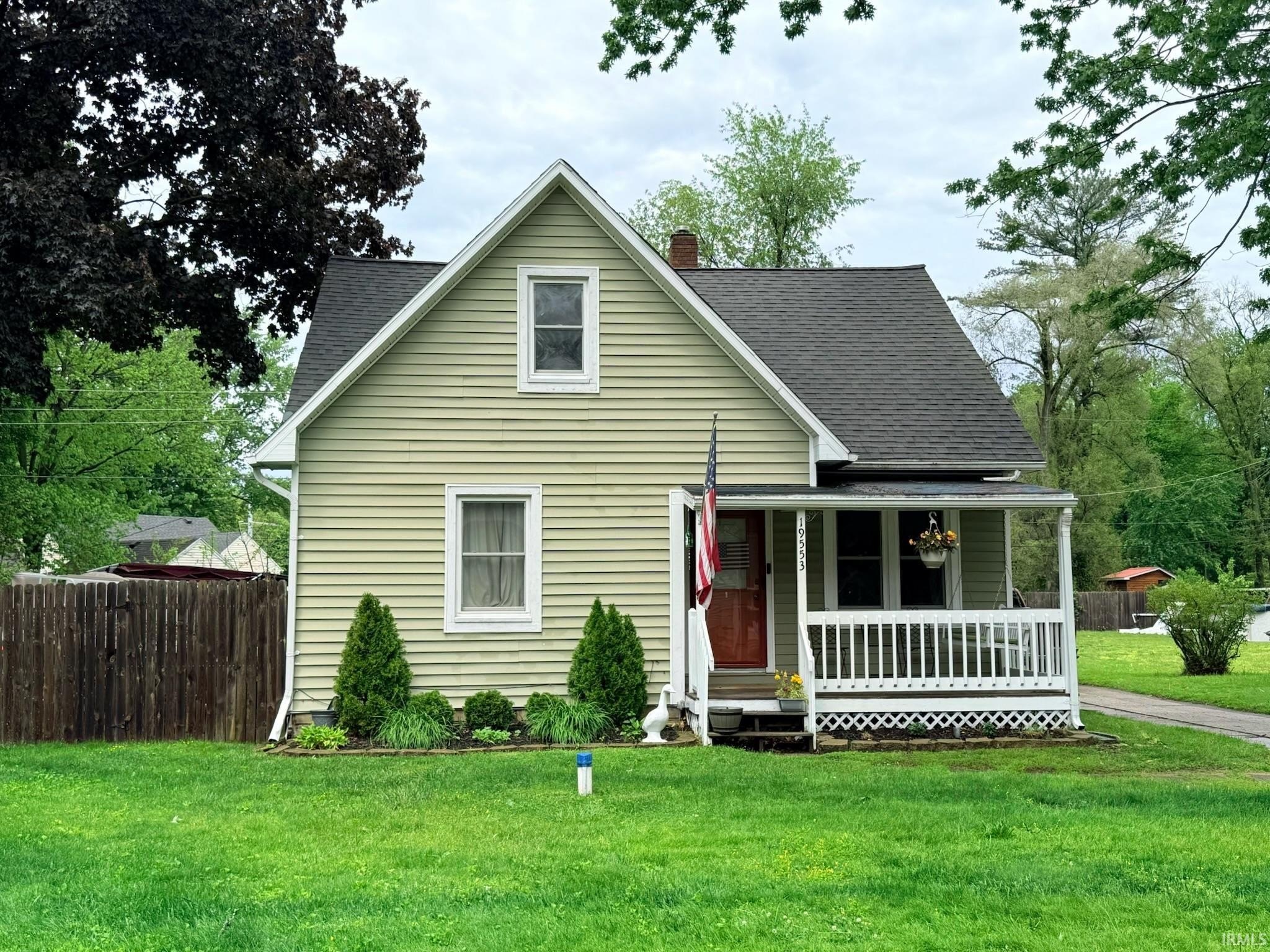 Single Family 3BR 1BA - 19553 Eaton Avenue, South Bend, IN