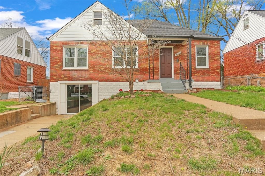 Single Family 3BR 2BA - 8615 Charlton Lane, St Louis, MO