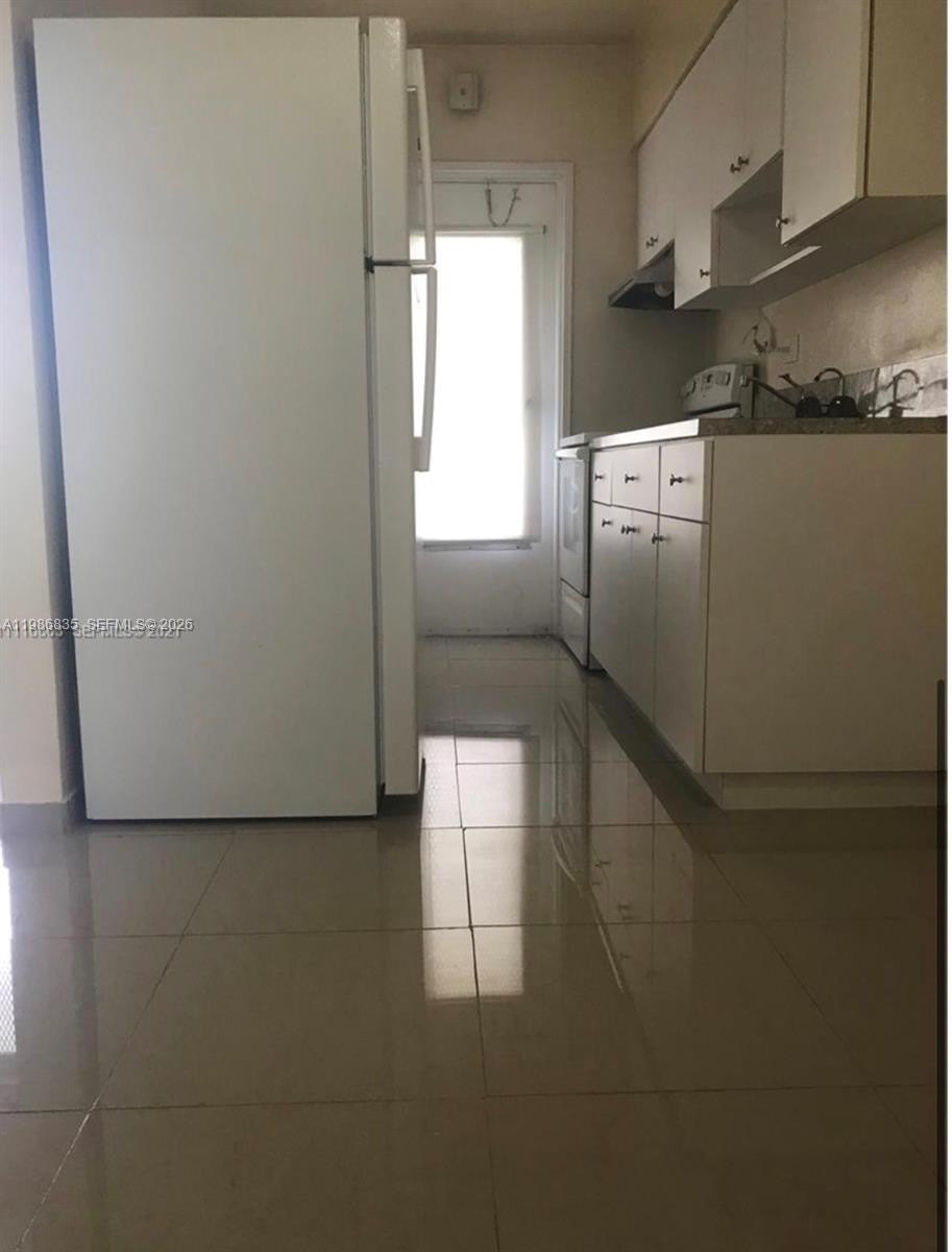 Co-op 1BR 1BA - 70 NW 77th St, Miami, FL