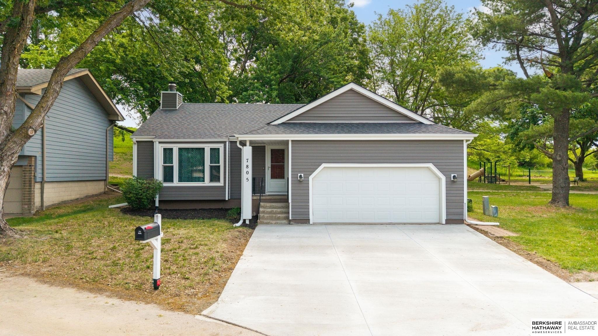 Single Family 3BR 3BA - 7805 Potter Plaza, Omaha, NE