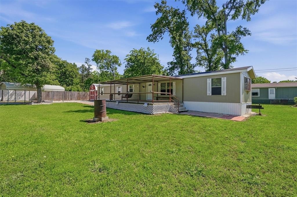 Single Family 3BR 2BA - 46 George A Green Drive, Gordonville, TX