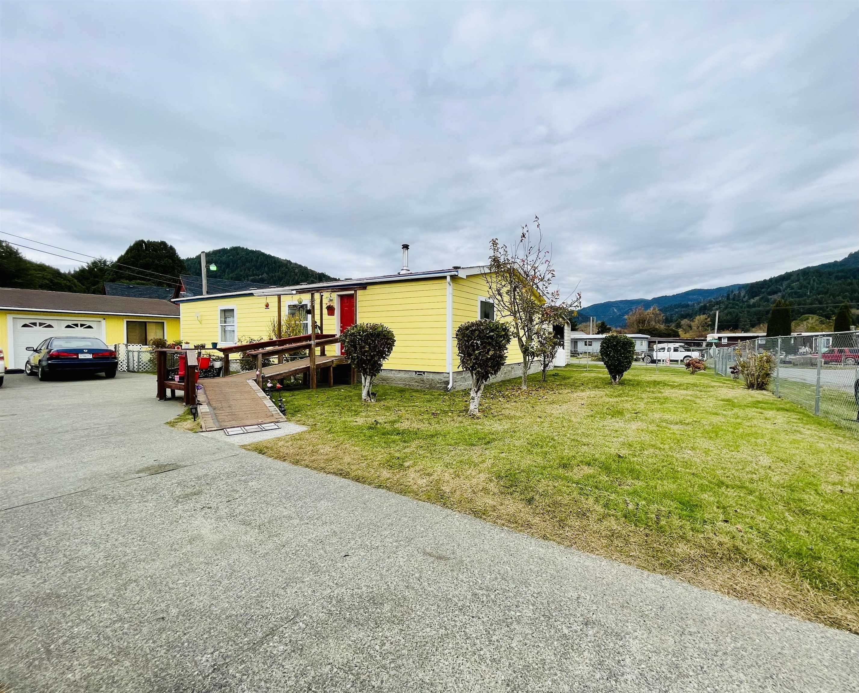 Single Family 3BR 2BA - 15 Church, Klamath, CA