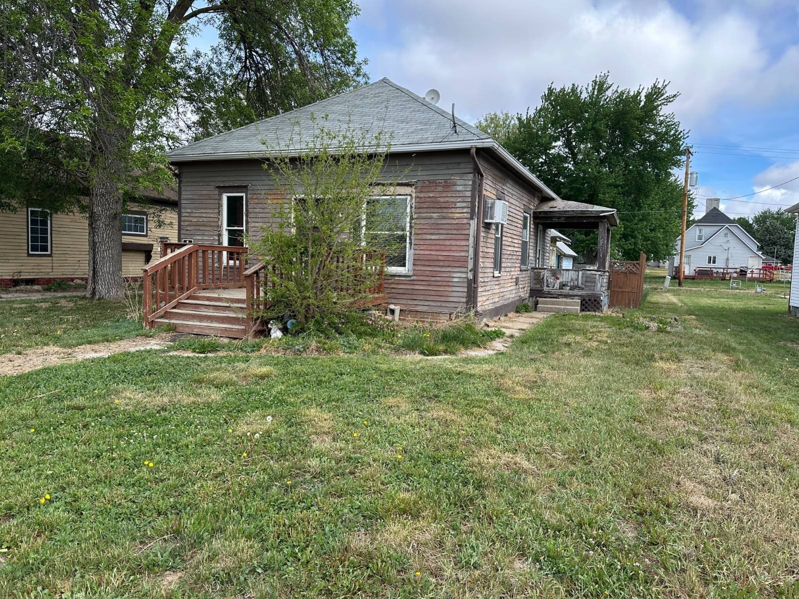 Single Family 2BR 1BA - 308 E Hughson St, Randolph, NE