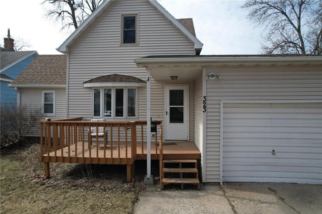 Single Family 3BR 1BA - 323 10th Street N, Breckenridge, MN