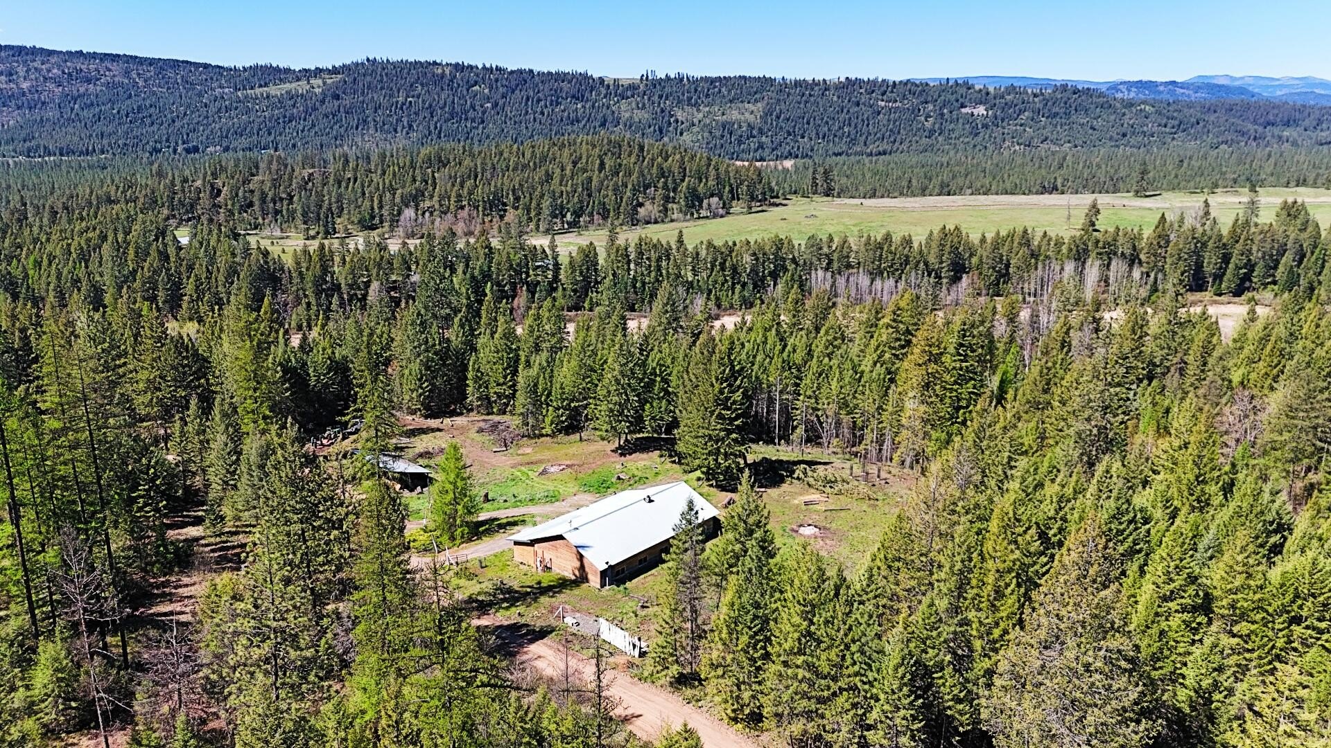 Single Family 3BR 1BA - 1267 ECHO PEAK WAY, EVANS, WA