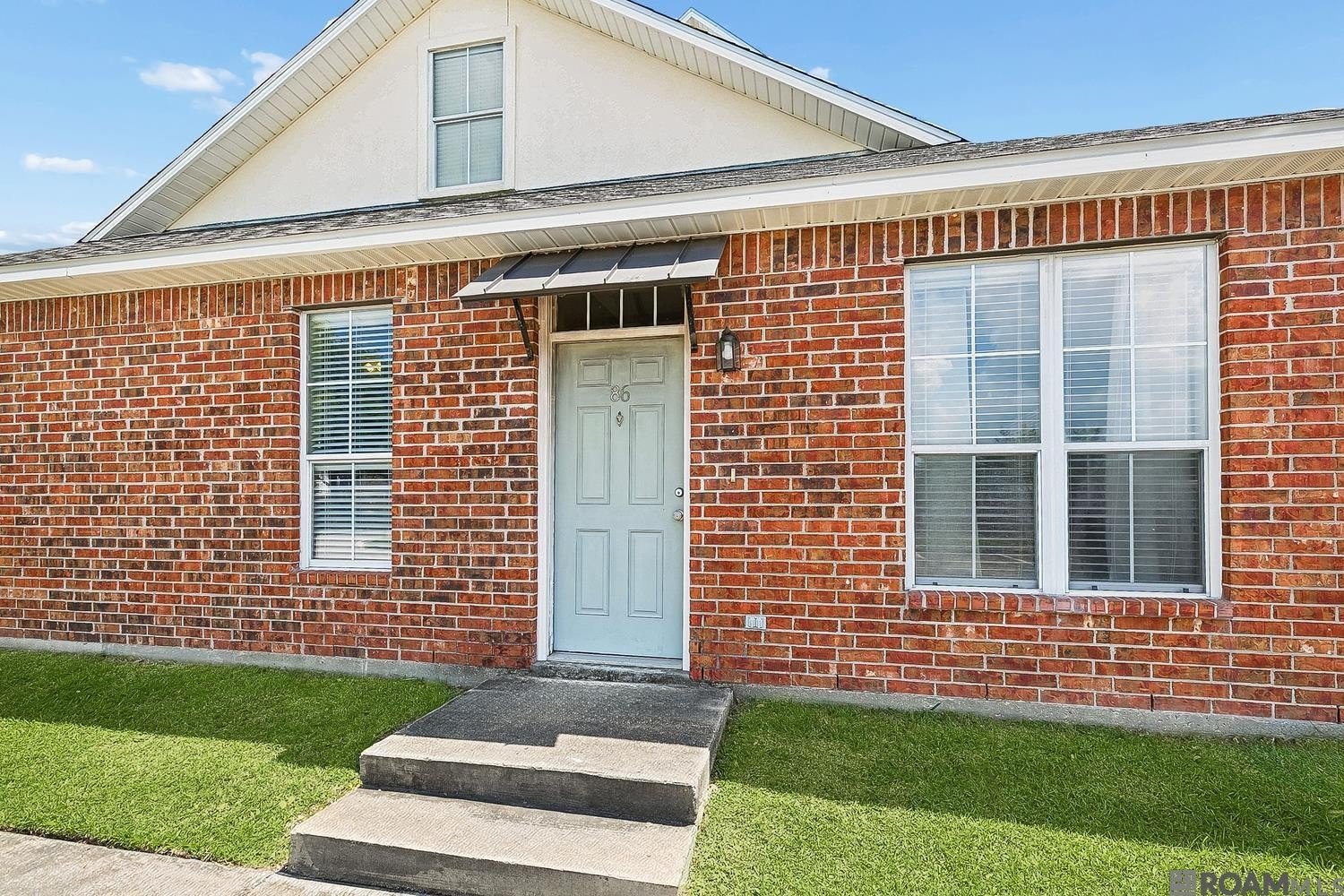 Single Family 3BR 4BA - 4000 Lake Beau Pre, Baton Rouge, LA