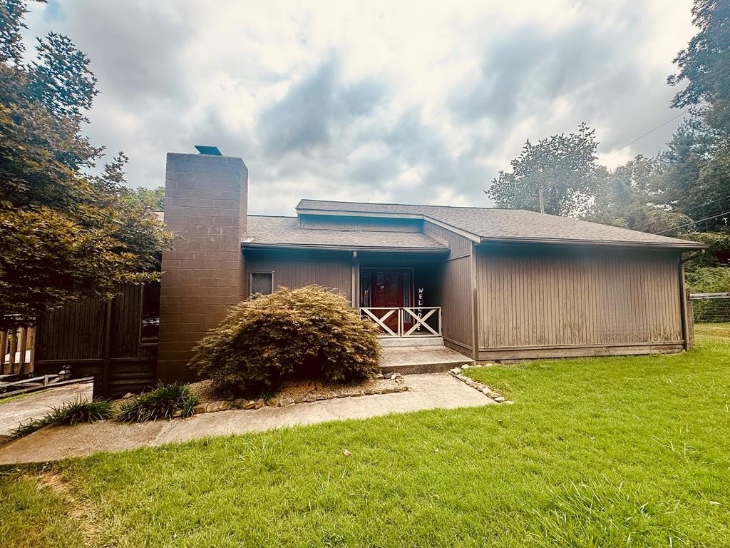 Single Family 4BR 3BA - 146 Hale Road, Harold, KY