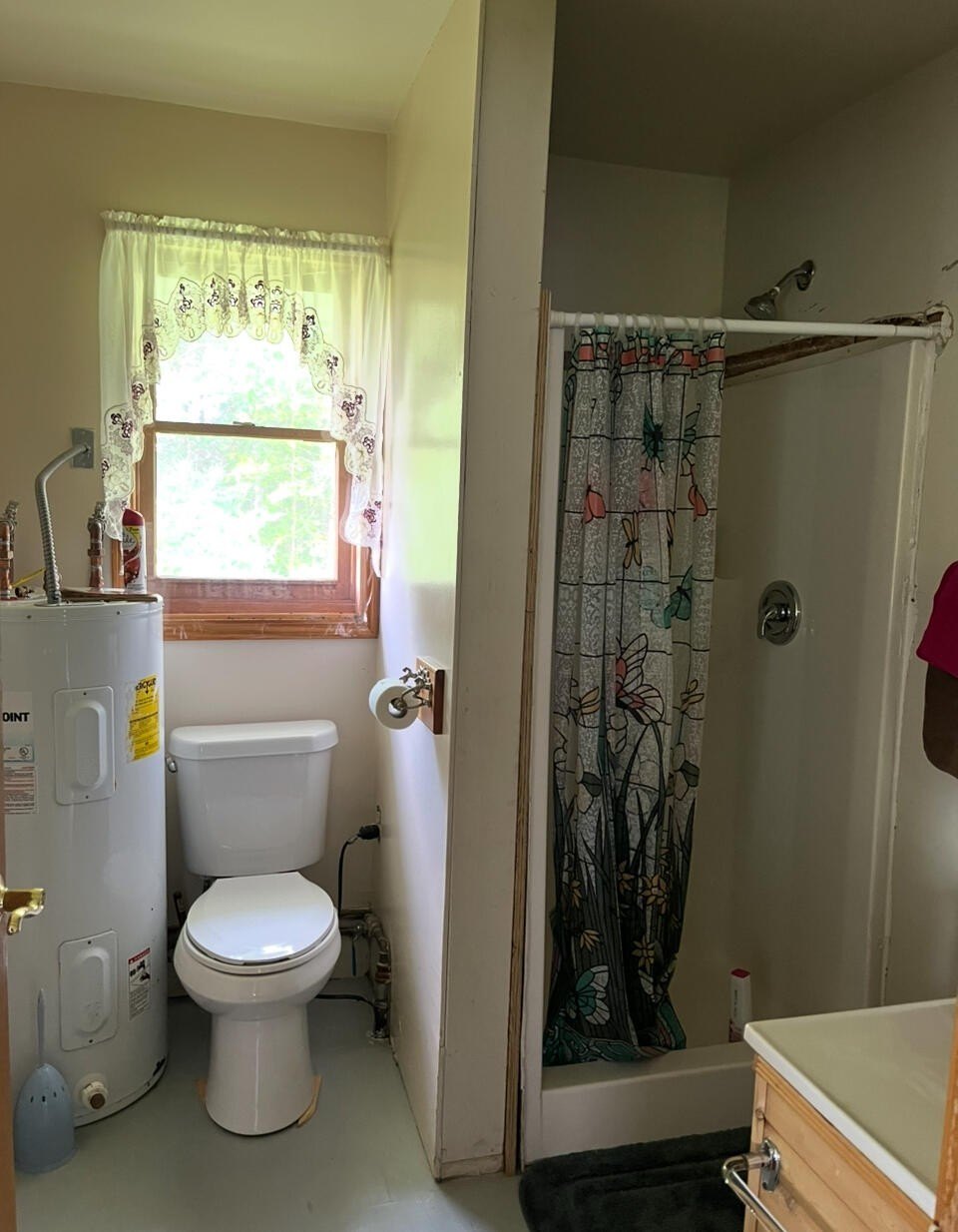 Single Family 5BR 2BA - 3860 E 18 Mile Rd, Pickford, MI