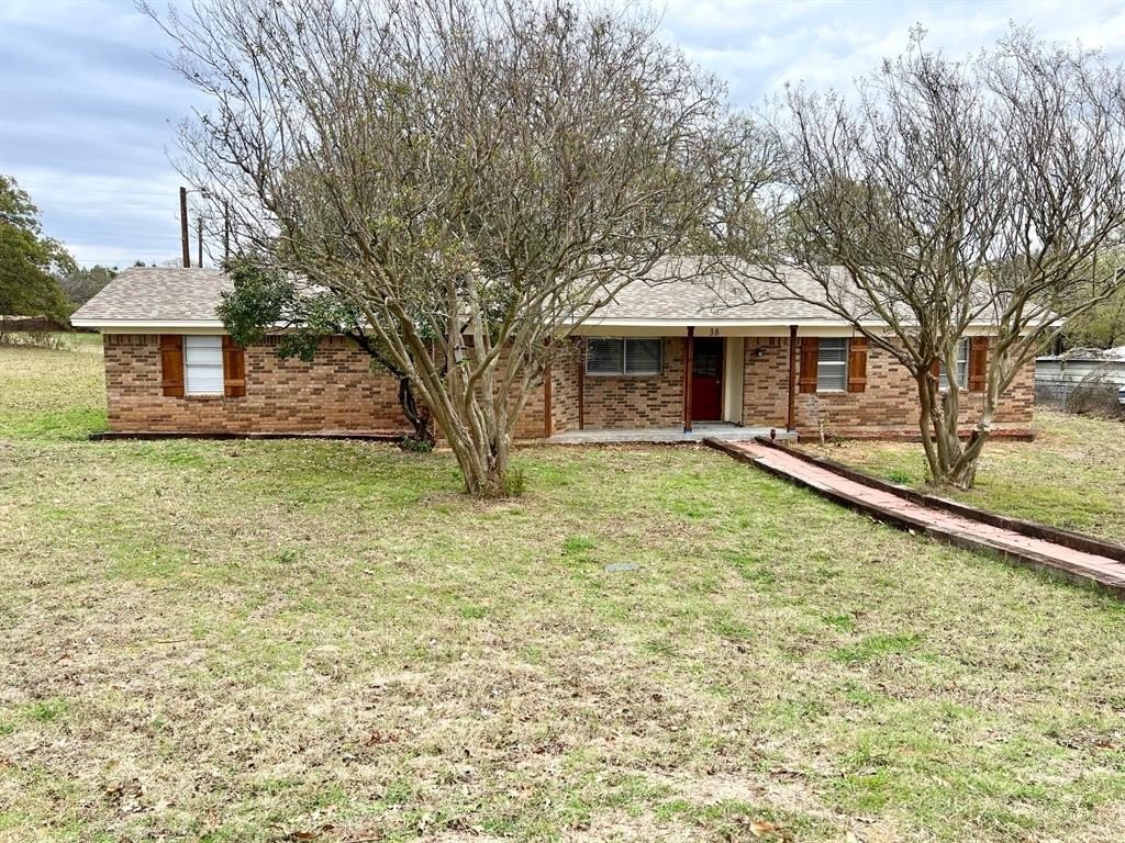 Single Family 3BR 2BA - 38 Valley View Circle, Denison, TX