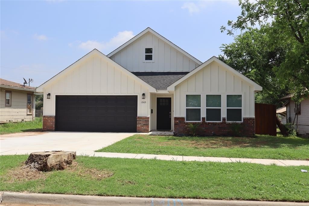 Single Family 3BR 2BA - 1905 Taylor Street, Wichita Falls, TX