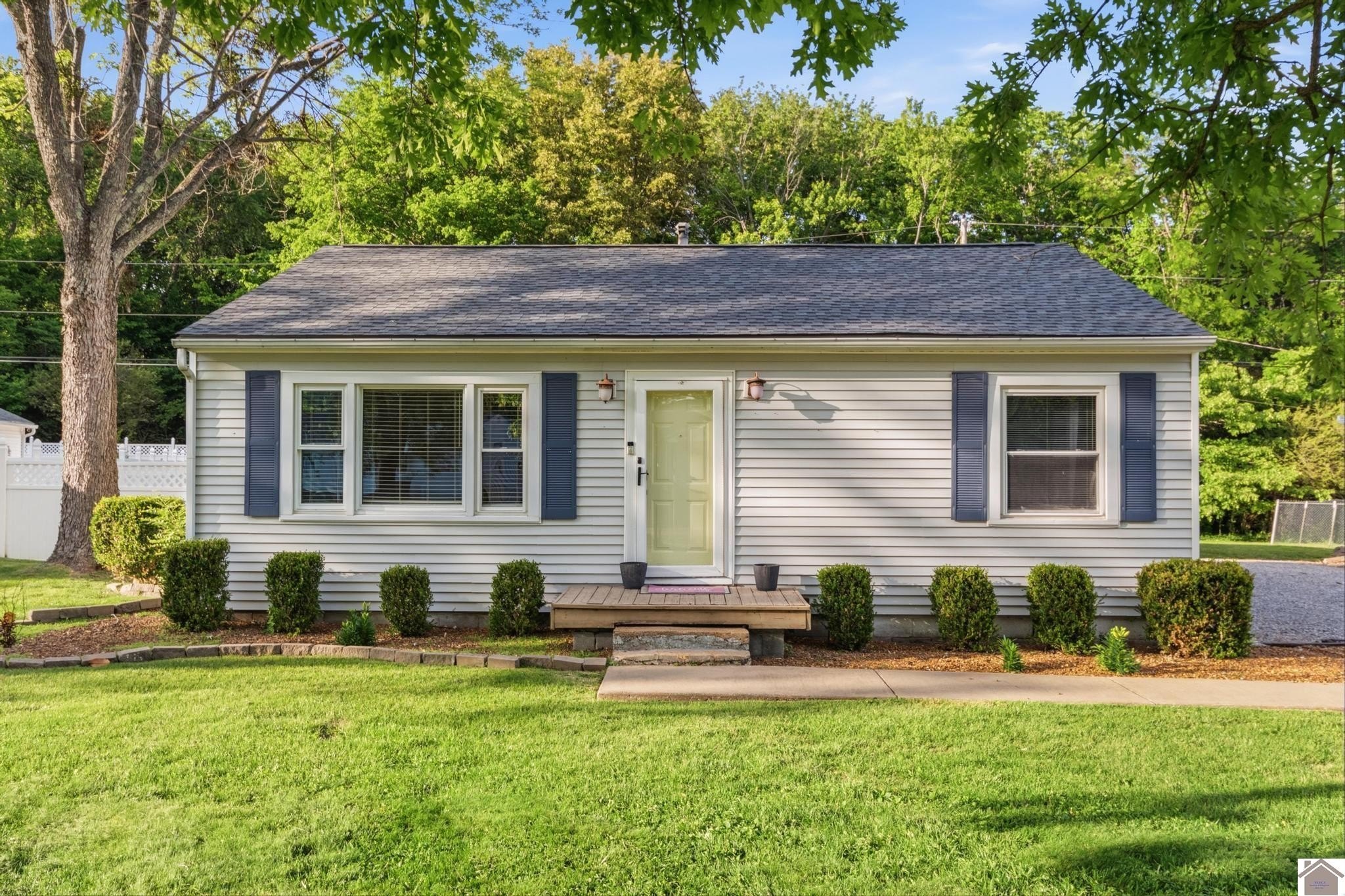 Single Family 2BR 1BA - 280 Navaho, Paducah, KY