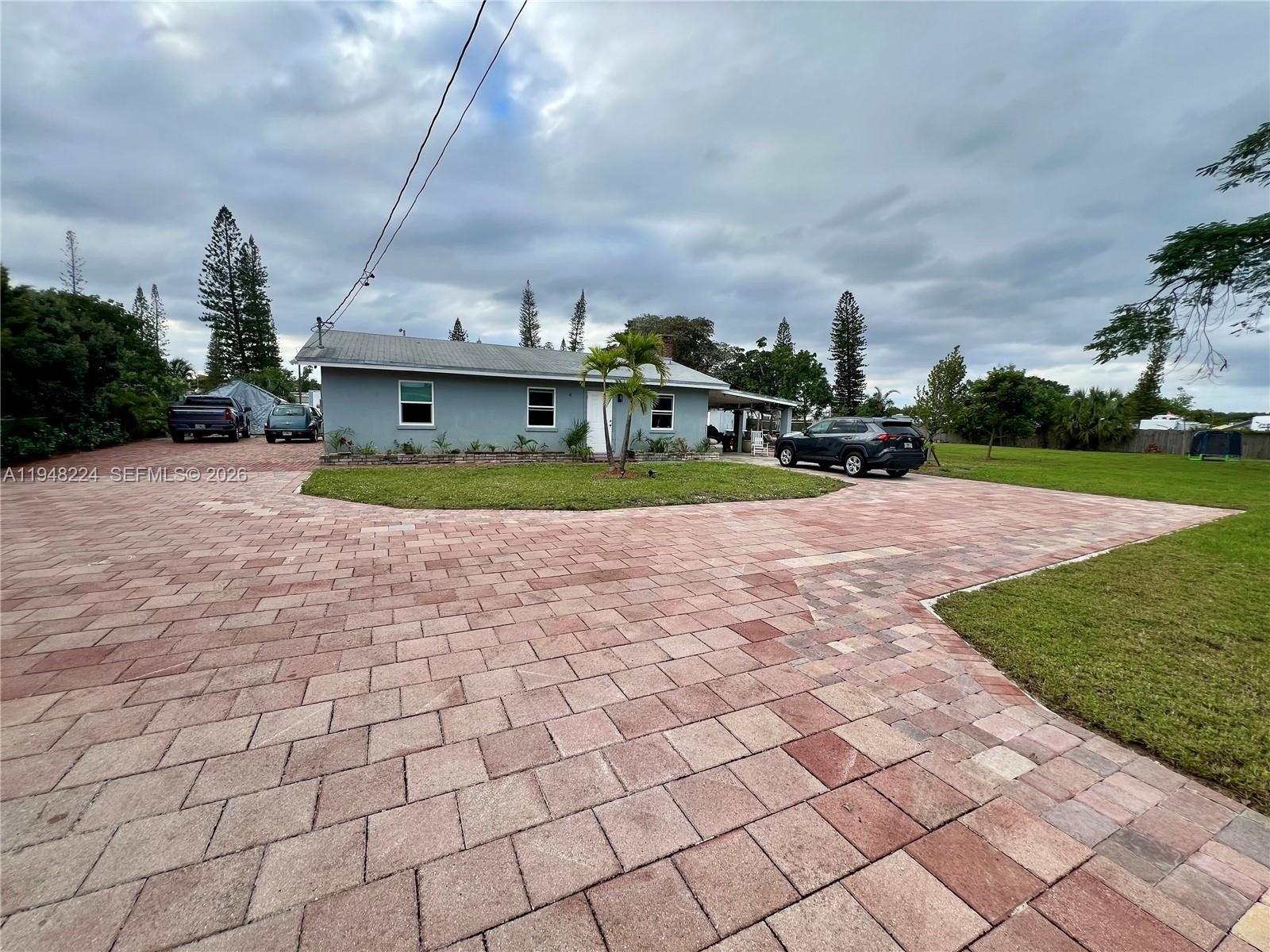 Single Family 3BR 2BA - 4 Helwig Ter, Deerfield Beach, FL