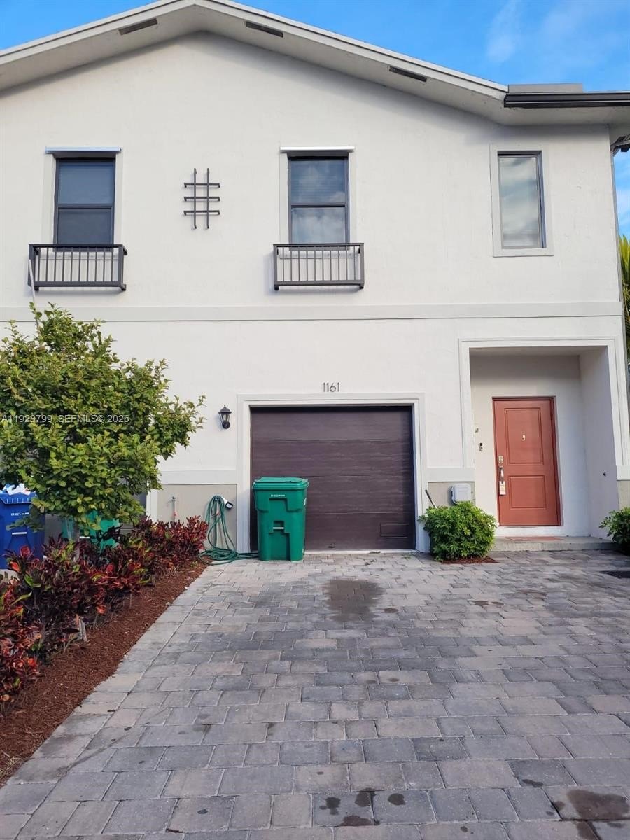 Single Family 3BR 3BA - 1161 SW 8th Ave, Florida City, FL