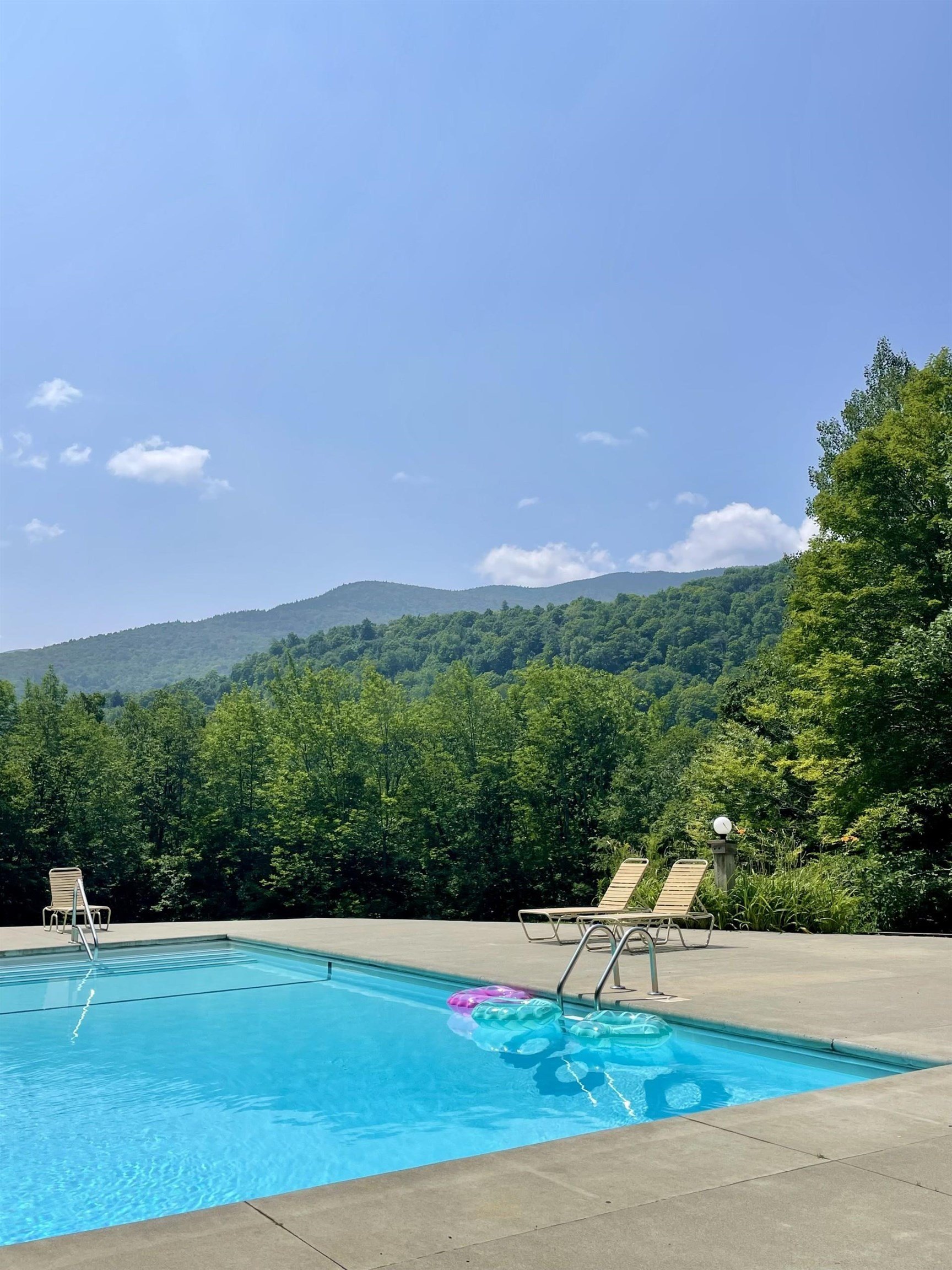 Condo 2BR 2BA - 4649 Battleground Road, Fayston, VT