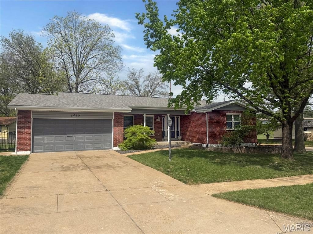 Single Family 3BR 2BA - 1449 Friar Tuck Lane, St Louis, MO