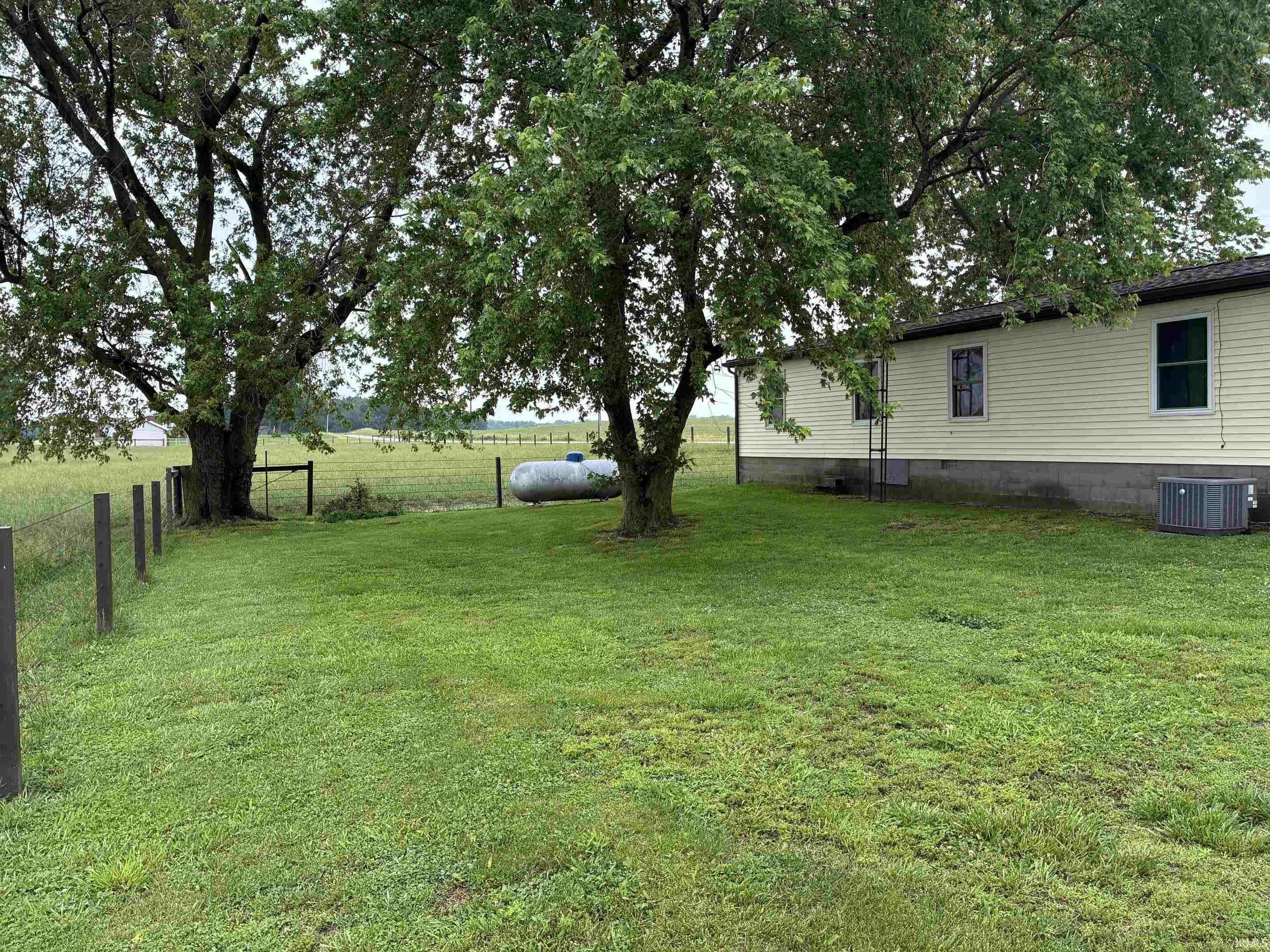 Manufactured Housing 4BR 2BA - 8967 N Schulze Road, Oaktown, IN