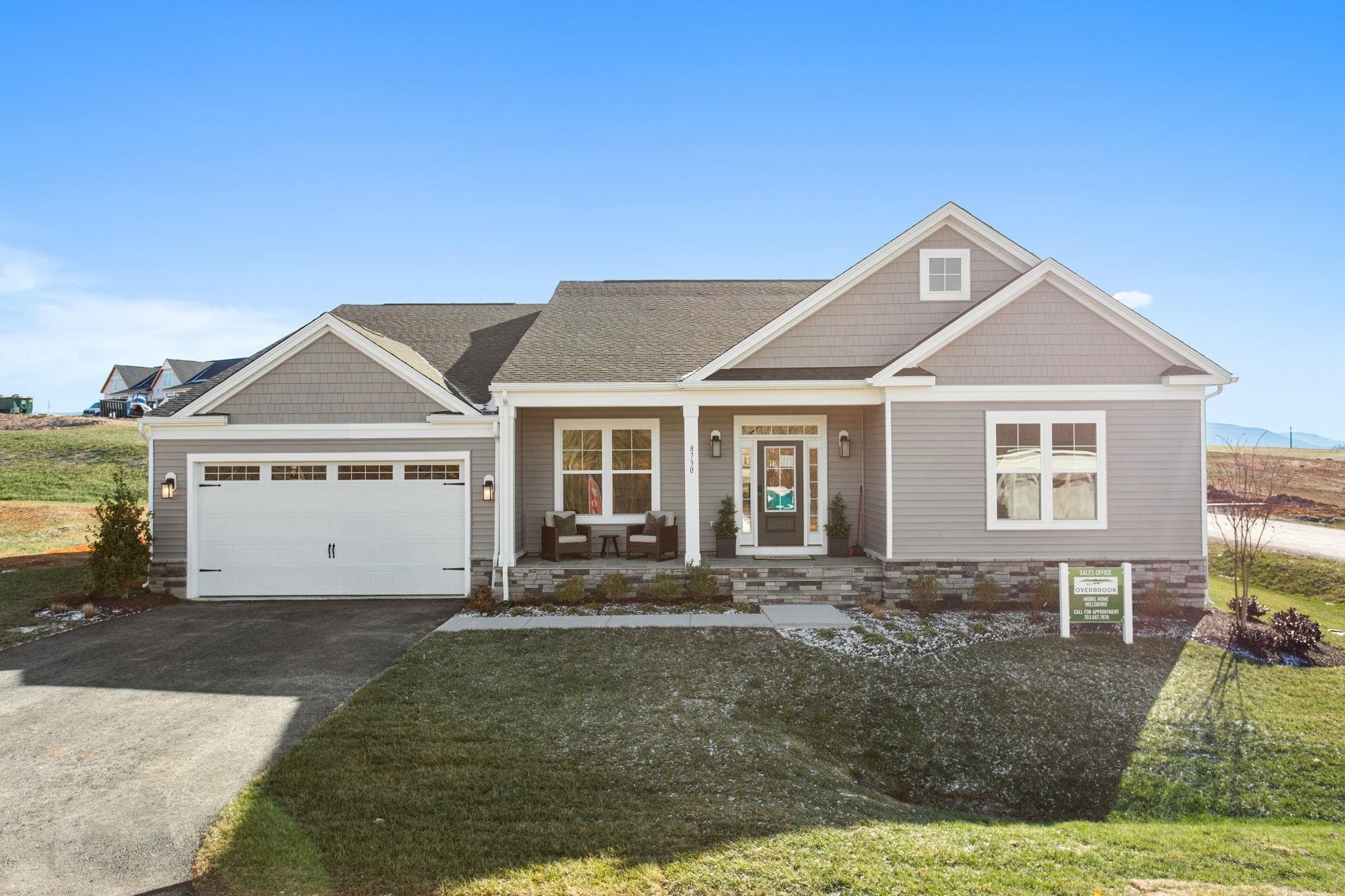 Single Family 3BR 4BA - 8735 OVERBROOK DR, MCGAHEYSVILLE, VA