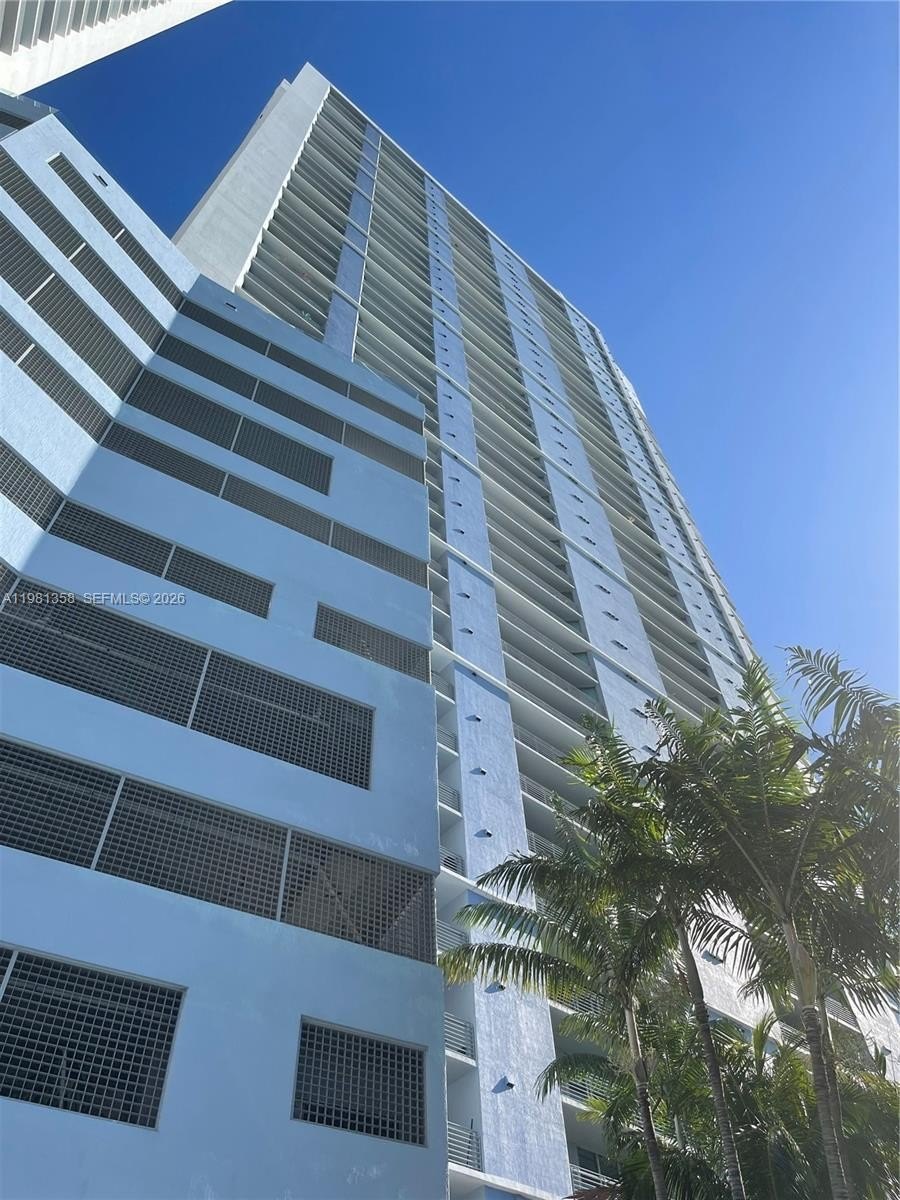 Condo 1BR 1BA - 335 S Biscayne Blvd, Miami, FL