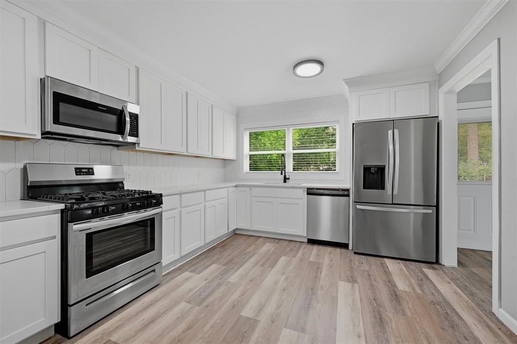Single Family 3BR 2BA - 204 N Holly Avenue, Sherman, TX