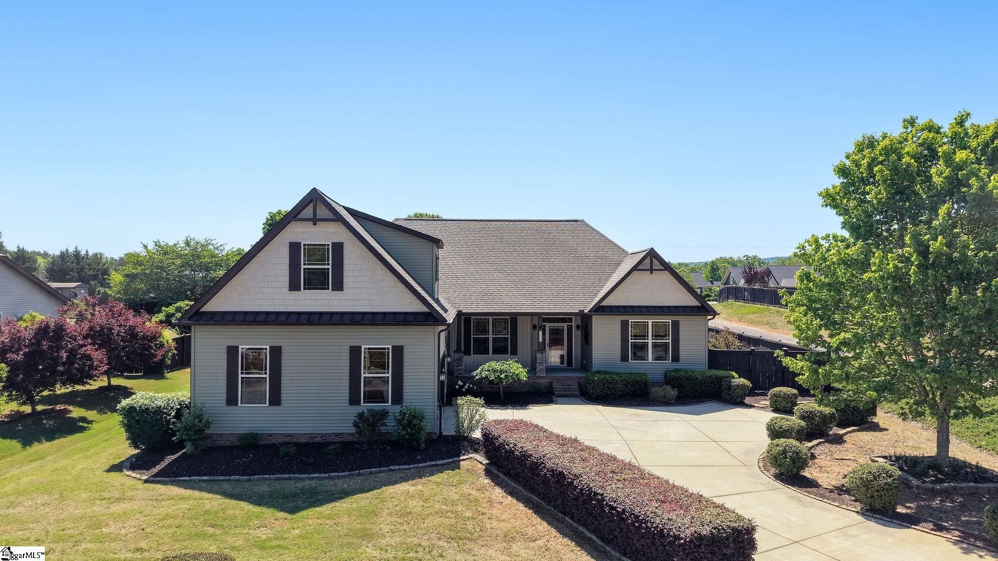Single Family 3BR 3BA - 104 Crimson Glory Way, Travelers Rest, SC