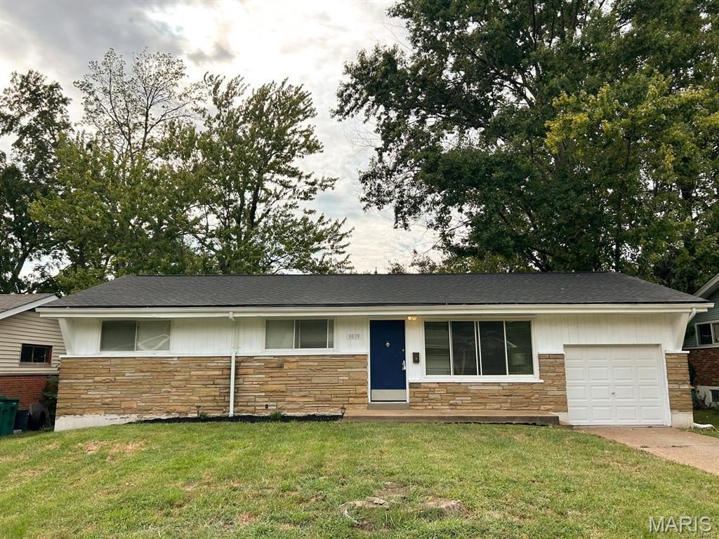 Single Family 3BR 1BA - 9839 Lawnview Drive, Moline Acres, MO