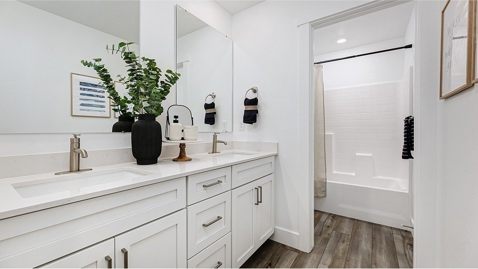 6961 N Daisy Teal Ave  