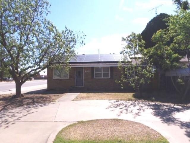 Single Family 3BR 2BA - 2218 Joliet Street, Plainview, TX