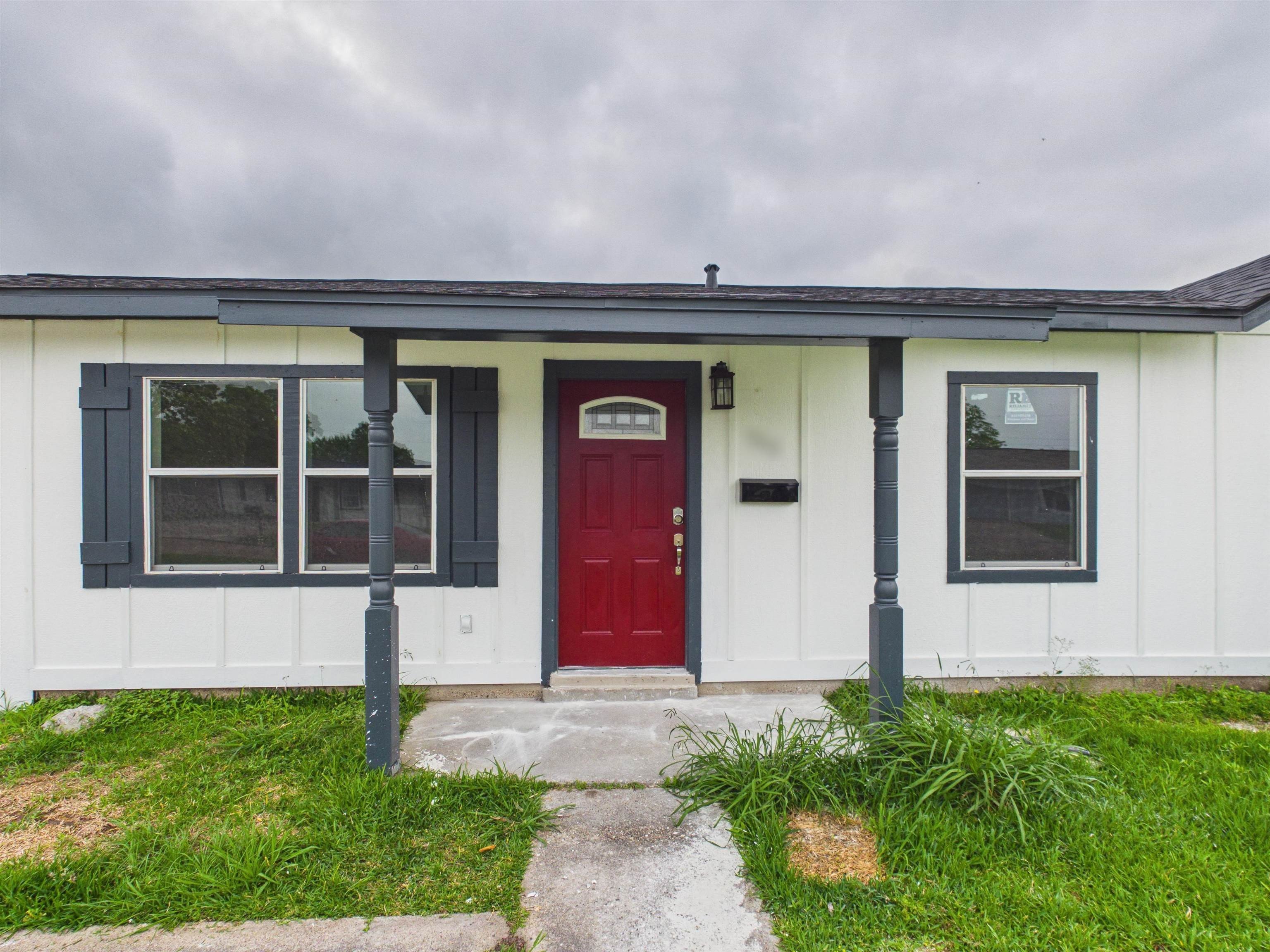 Single Family 3BR 1BA - 300 Linkwood, Port Arthur, TX