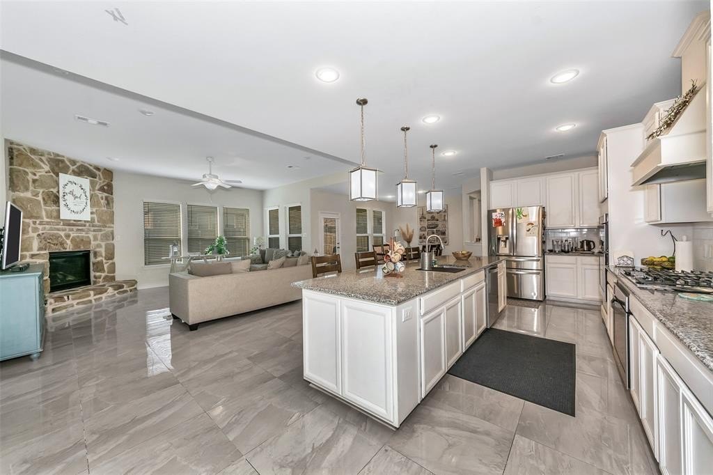 Single Family 4BR 4BA - 8109 Brahmin Court, Fort Worth, TX