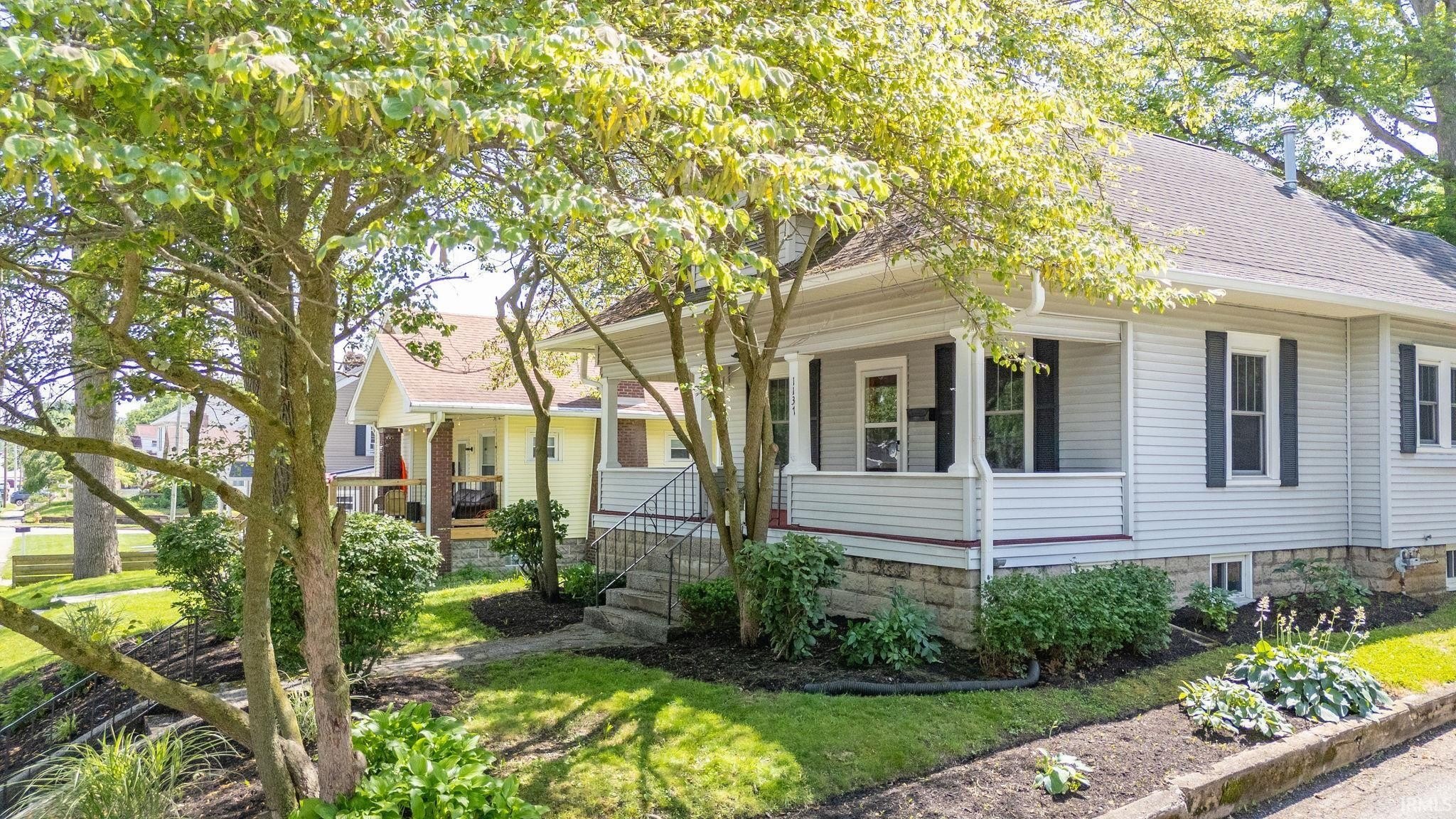 Single Family 2BR 2BA - 1137 S Main Street, New Castle, IN