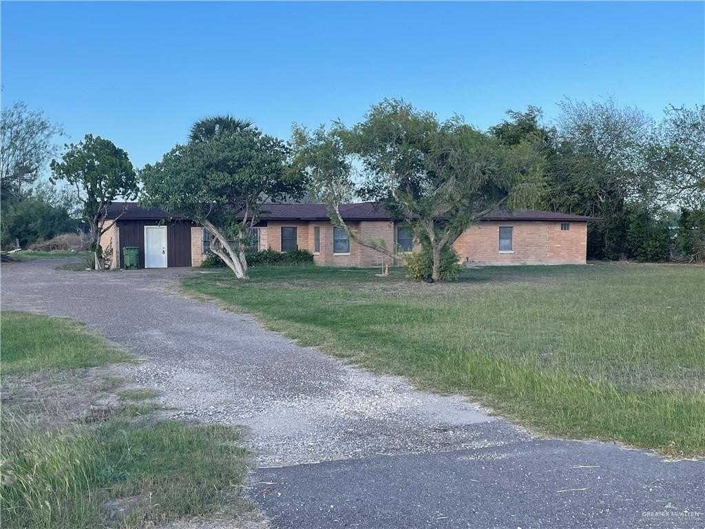 Single Family 3BR 2BA - 12776 State Highway 186 W, Raymondville, TX