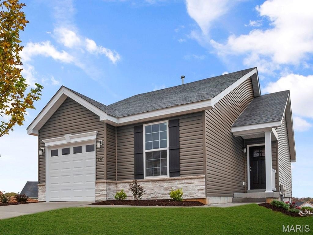 Single Family 2BR 1BA - 1067 Black Bear Drive, House Springs, MO